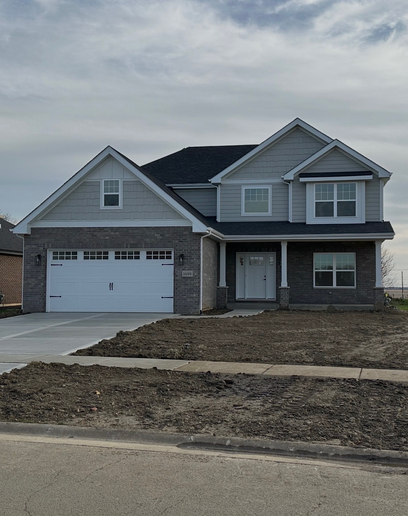 New construction home in New Lenox, IL by Silverline Builders