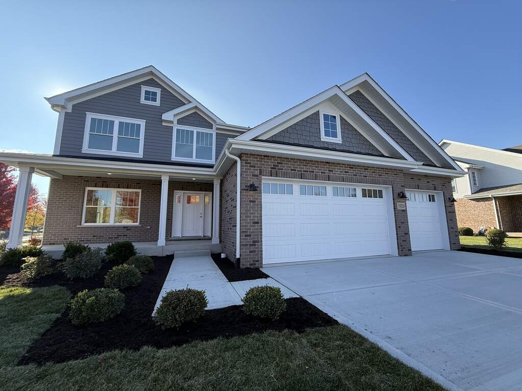 New construction home in New Lenox, IL by Silverline Builders