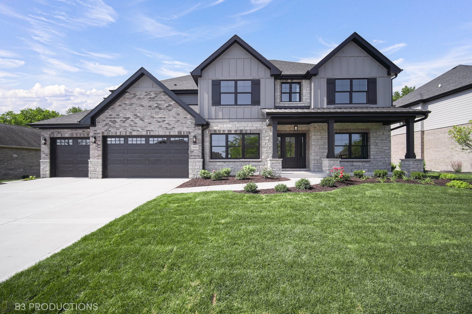 New construction home in Frankfort, IL by Silverline Builders